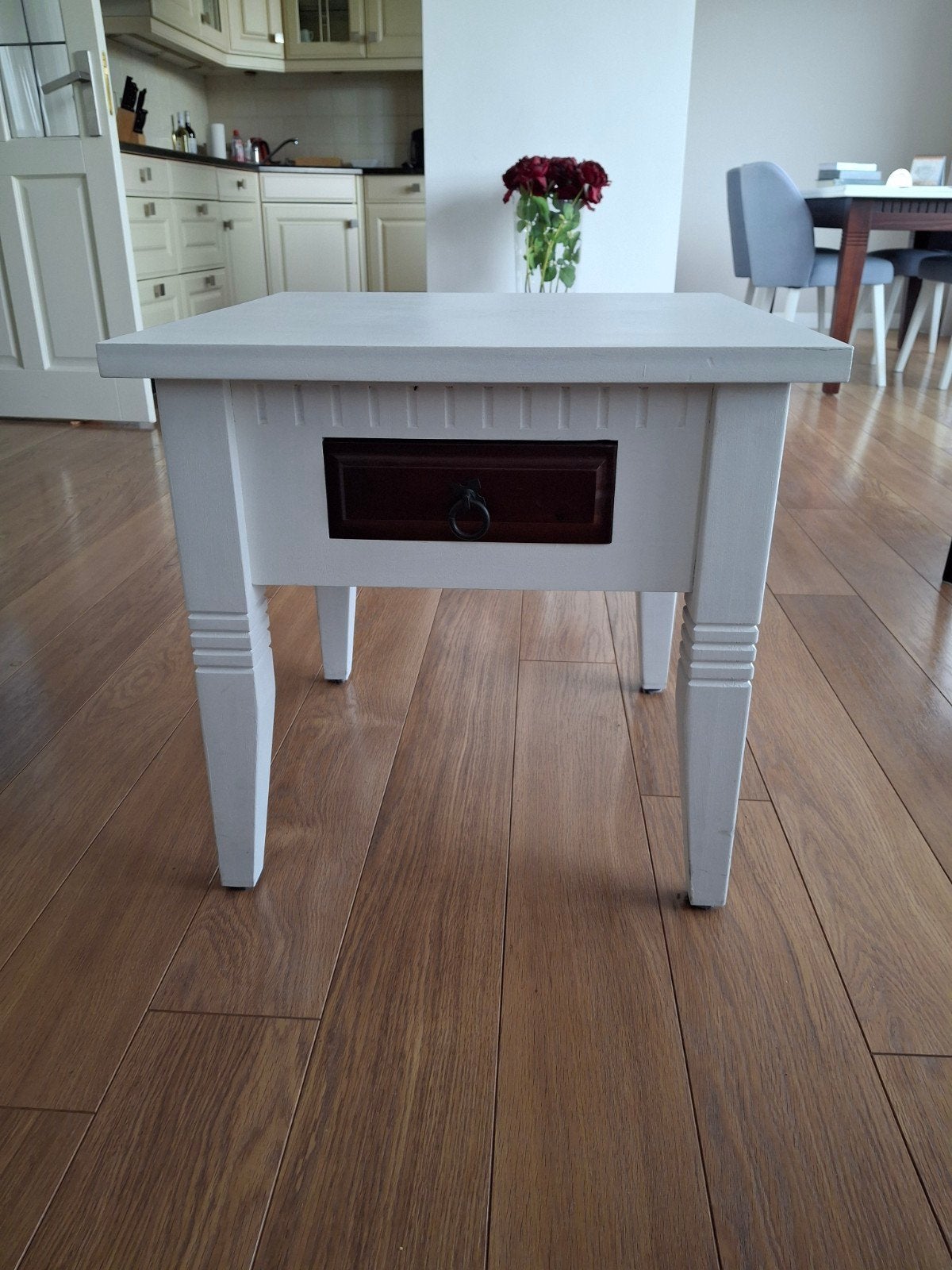 Witte bijzettafel met lade, Huis en Inrichting, Ophalen, 50 – 75, Minder dan 50 cm, Gebruikt
