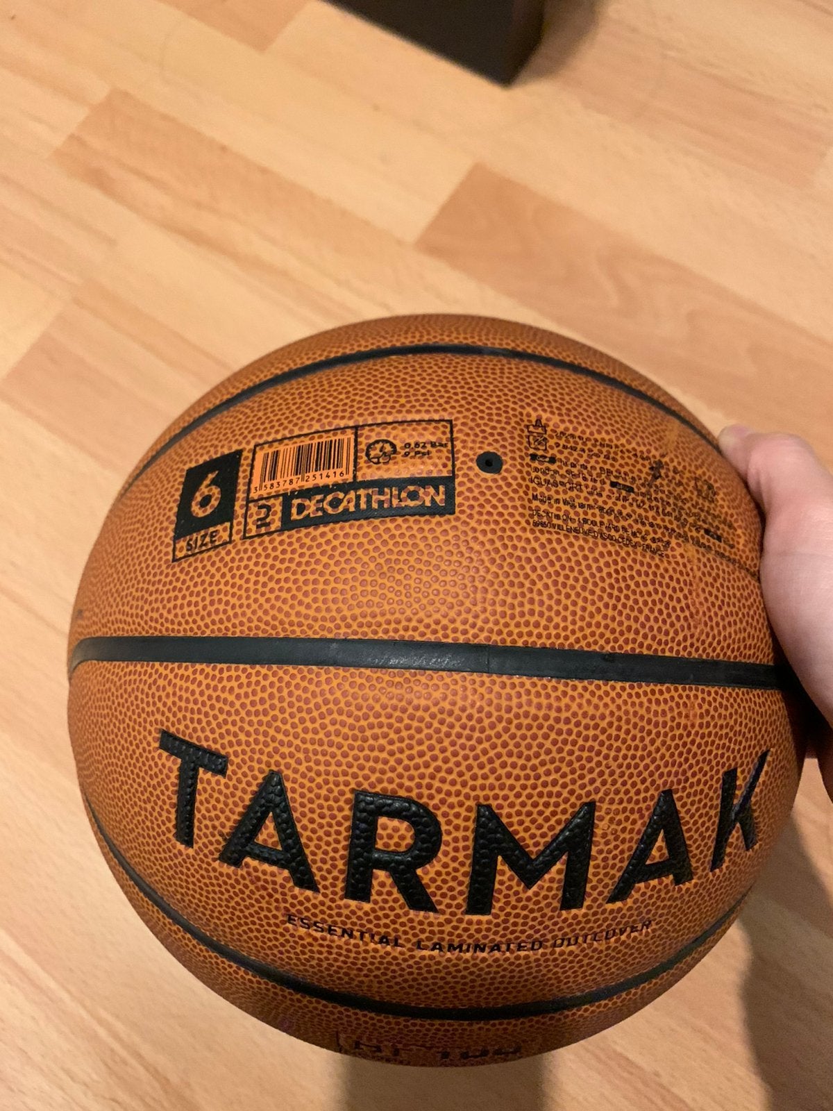 Basketbal size 6 suitable for girls or youngsters, Ophalen, Zo goed als nieuw, Kleding