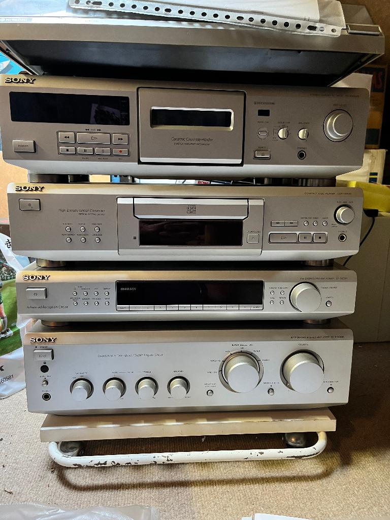 Vintage Sony Audio Installatie + pickup plus gratis extra´s, Audio, Tv en Foto, Stereo-sets, Ophalen, Cd-speler, Losse componenten