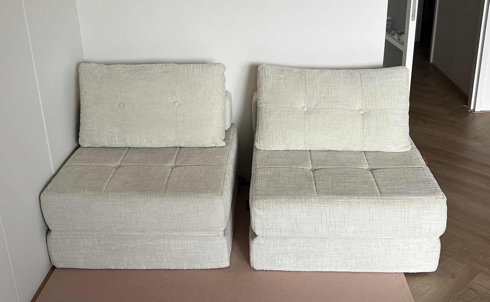 2 x Folding sofa bed, Huis en Inrichting, Ophalen, Zo goed als nieuw, Tweepersoons