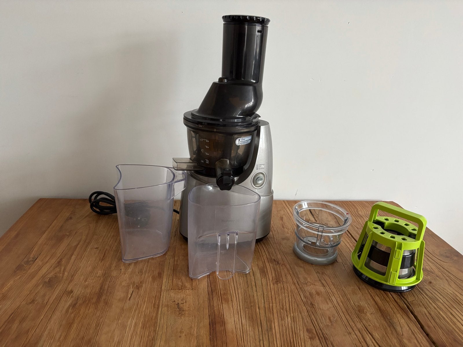 Kuvings Silent Juicer NS-621CES Slowjuicer, Ophalen, Gebruikt, Elektrisch, Slowjuicer