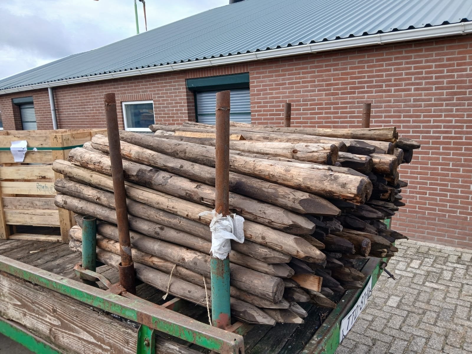 Houten Piketten, Ophalen, Gebruikt, 180 tot 250 cm, Palen