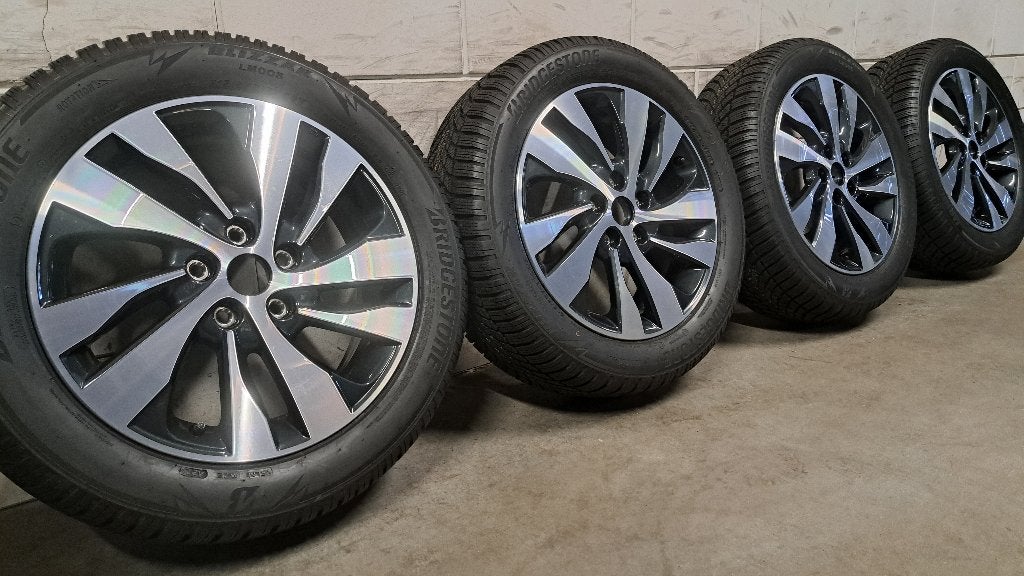 NIEUW! Bi-color velgen S-Cross SX4 Sedici Avensis 215/55/17, Banden en Velgen, 17 inch, Personenwagen, Gebruikt