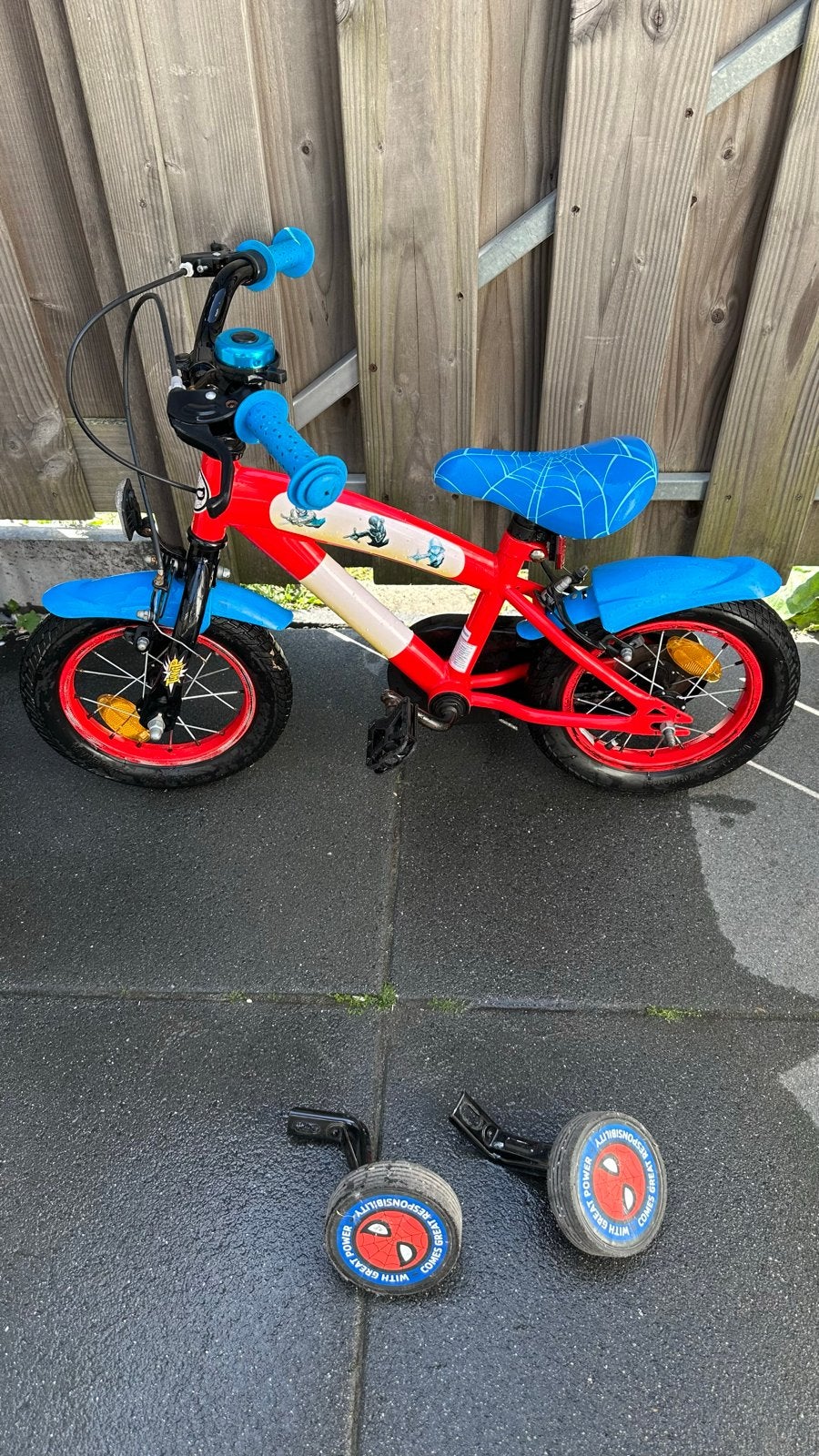 Spiderman kinderfiets met zijwieltjes, Ophalen, Gebruikt, Minder dan 16 inch, Zijwieltjes
