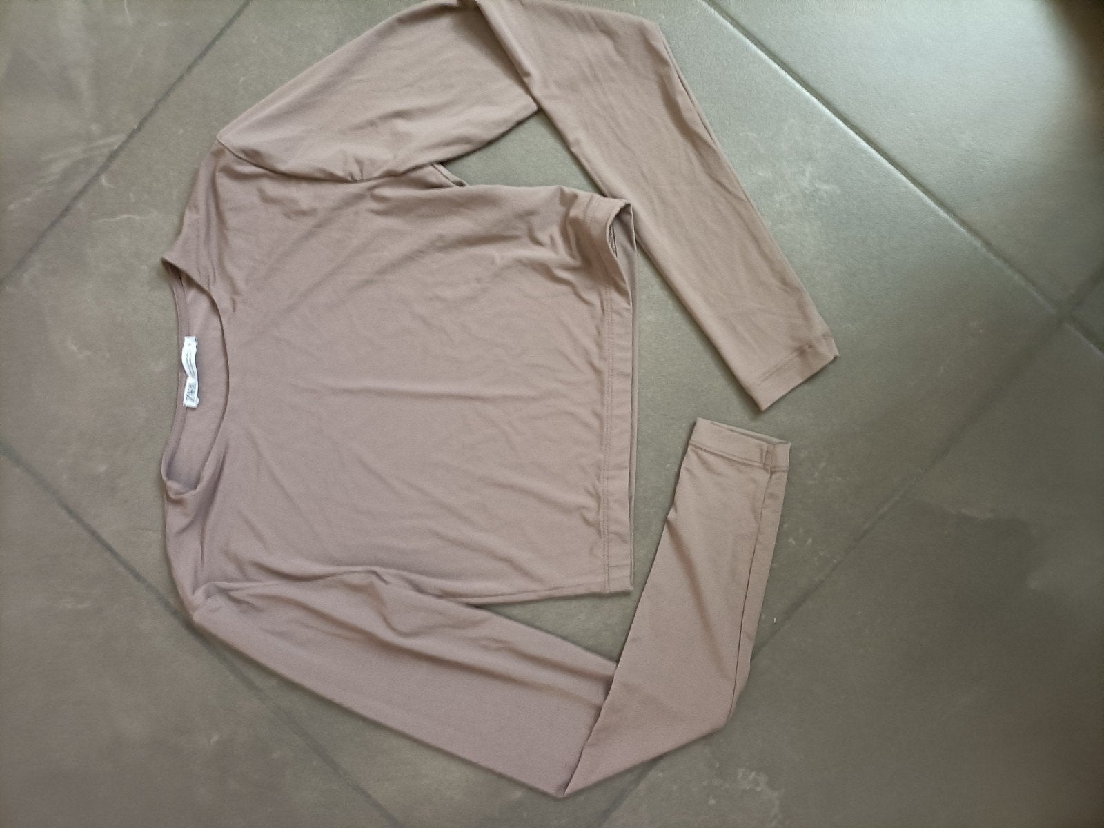 Zara croptop met lange mouwen, pasmaat S, Maat 38/40 (M), Ophalen of Verzenden, Zo goed als nieuw, Lange mouw