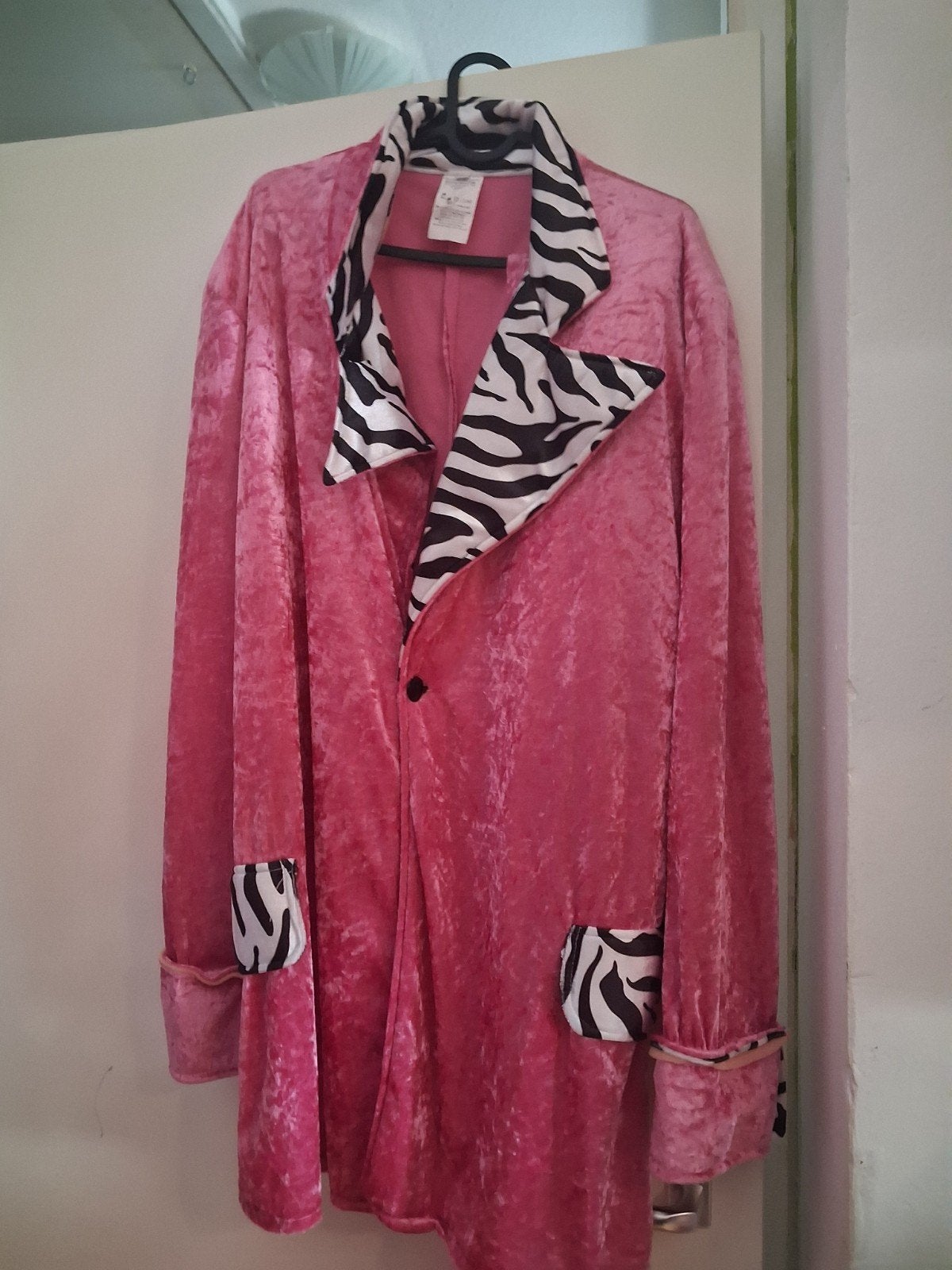 roze  carnaval pak  met zeebra print, Ophalen of Verzenden, Zo goed als nieuw, Maat 48/50 (M)