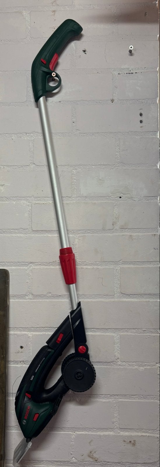 Bosch ISIO Accu Grasmaaier/Struik- en Graskantenschaar, Ophalen, Zo goed als nieuw, Accu-grasmaaier