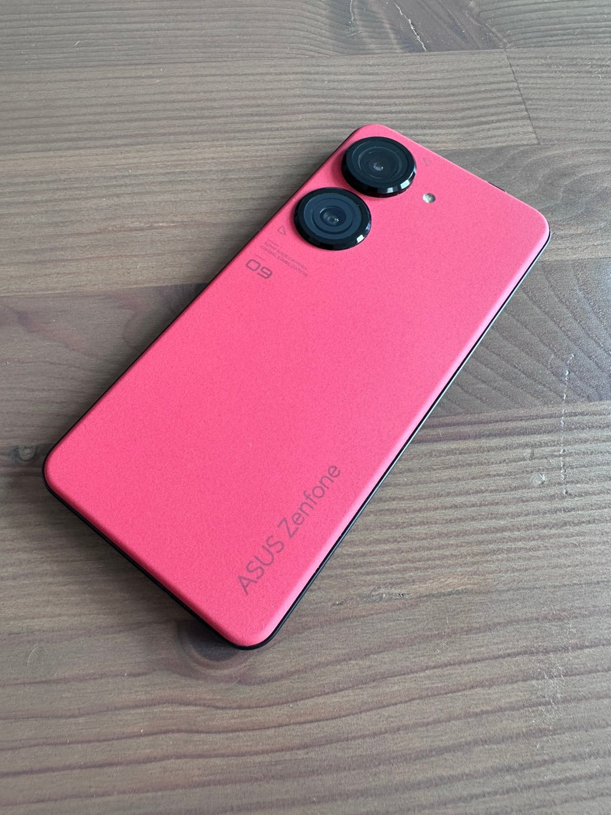 Asus Zenfone 9 8GB/128GB Rood, Overige modellen, Ophalen of Verzenden, Zo goed als nieuw, Zonder simlock