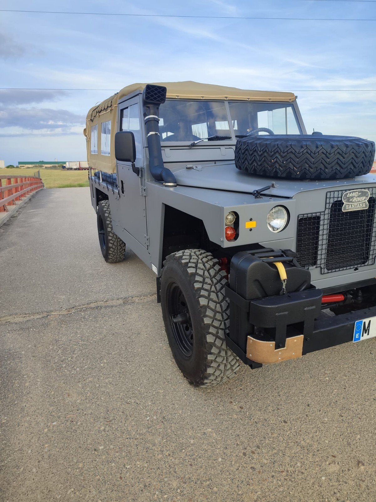 Land Rover Santana 3.2 TD4 3DR Comm 1985 militar, 4 cilinders, Origineel Nederlands, Vierwielaandrijving, Particulier