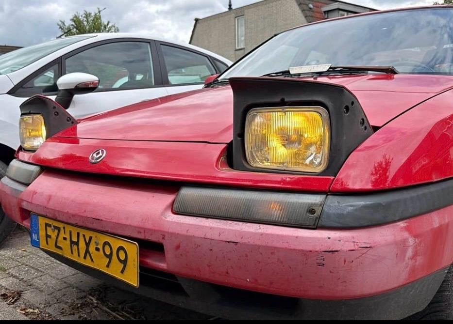 Mazda 323 1.6 I F GLX 16V U9 1993 Rood, foto 4