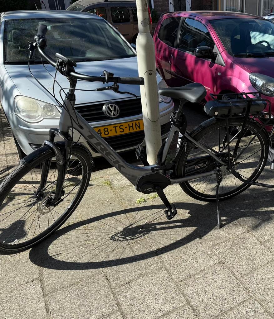 Trek District 2 Lowstep E-bike, Fietsen en Brommers, Elektrische fietsen, Zo goed als nieuw, 51 tot 55 cm, 50 km per accu of meer