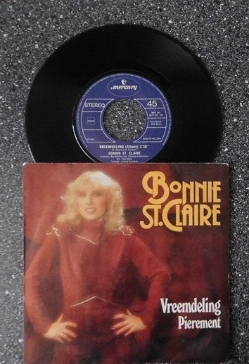 Bonnie St. Claire - vreemdeling (vanaf € 1,75), Cd's en Dvd's, Vinyl | Nederlandstalig, Verzenden, Zo goed als nieuw, 7 inch, Levenslied of Smartlap