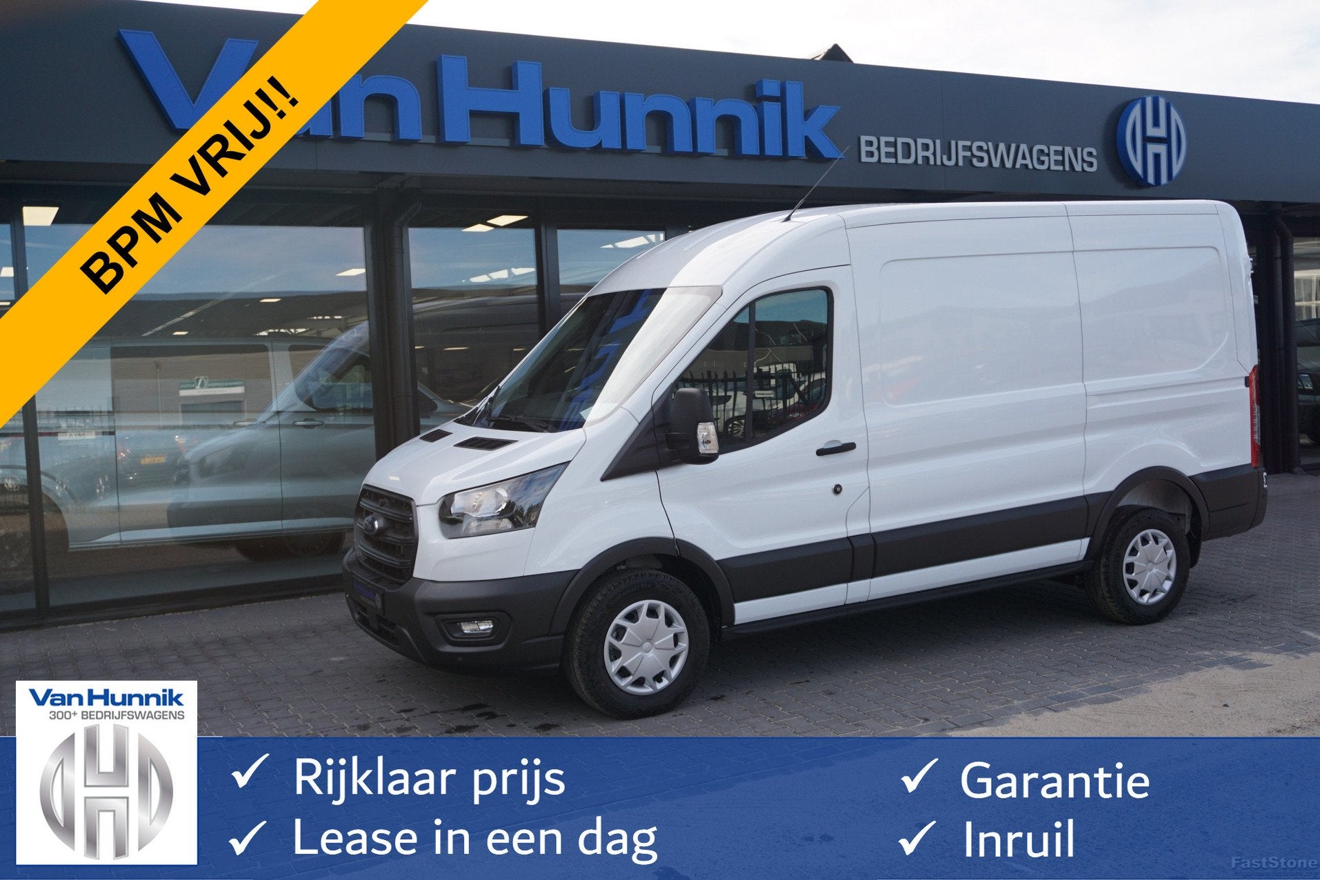 Ford Transit 350M 105PK L2H2 BPM VRIJ! 12" Sync 4 Apple CP/A, Auto's, Gebruikt, 4 cilinders, 2500 kg, Wit