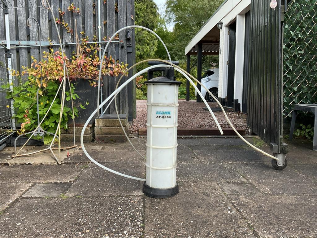 Ecomil AT-2053 Olieafzuiger / Vloeistofafzuiger, Ophalen of Verzenden, Gebruikt