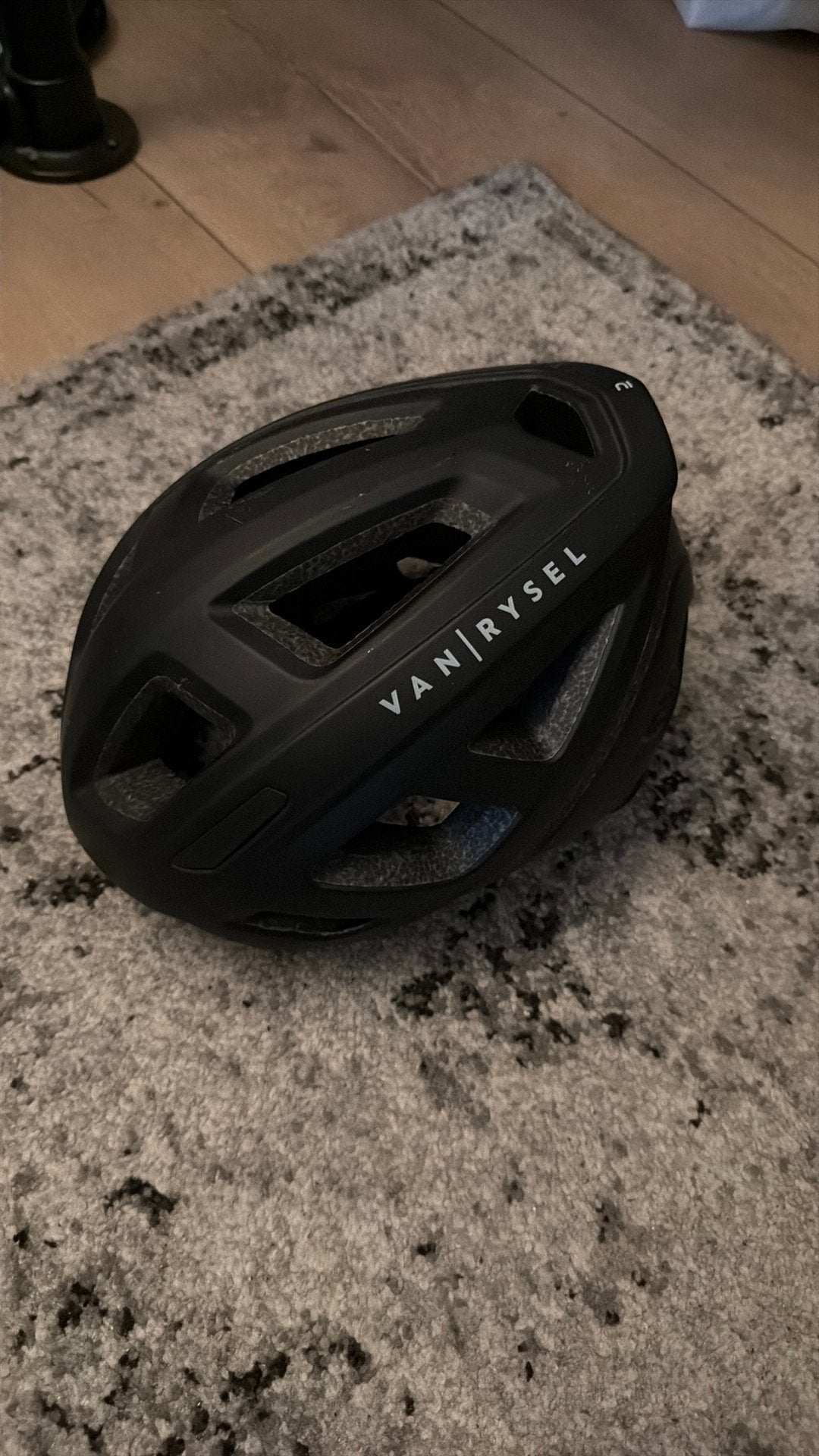 Van Rysel fietshelm maat M, Ophalen of Verzenden, Zo goed als nieuw, M, Heer of Dame