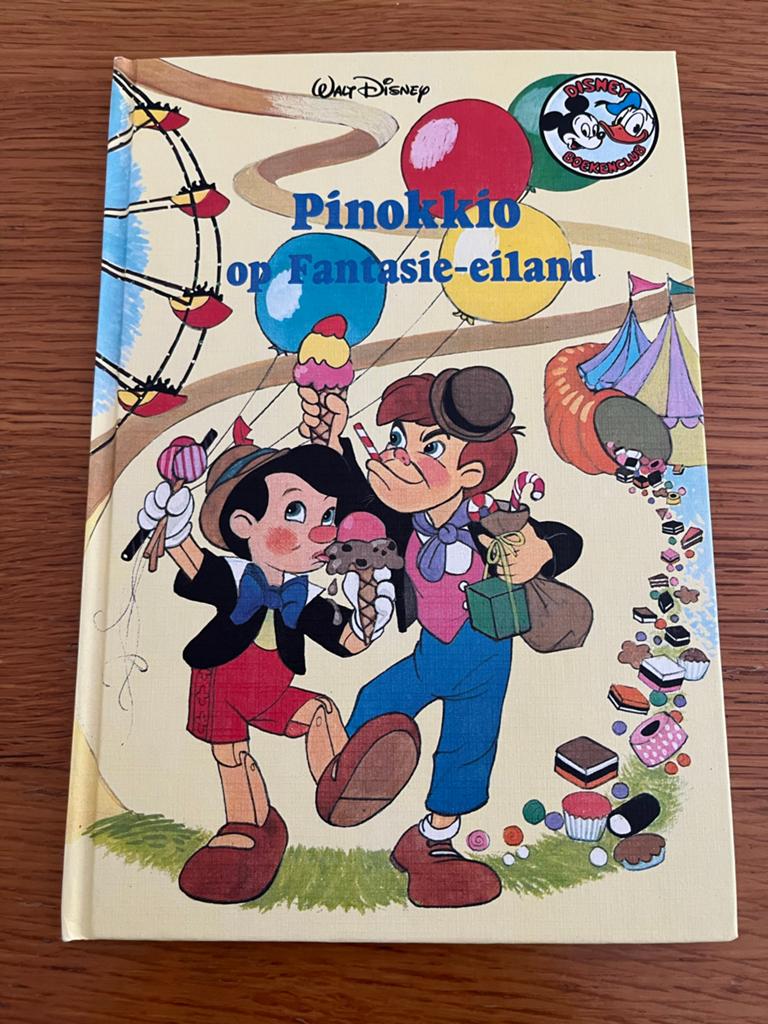Walt Disney Pinokkio op Fantasie-eiland, Ophalen of Verzenden, Zo goed als nieuw