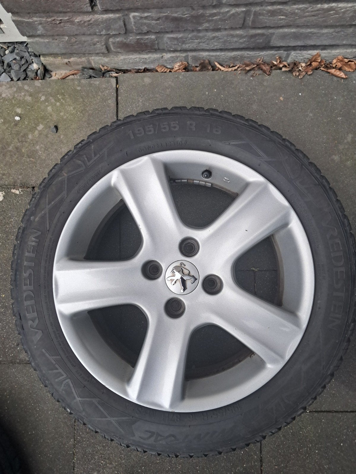 4x 16 inch velgen met 195/55 R16 banden, steekmaat 4x108, Ophalen, Gebruikt