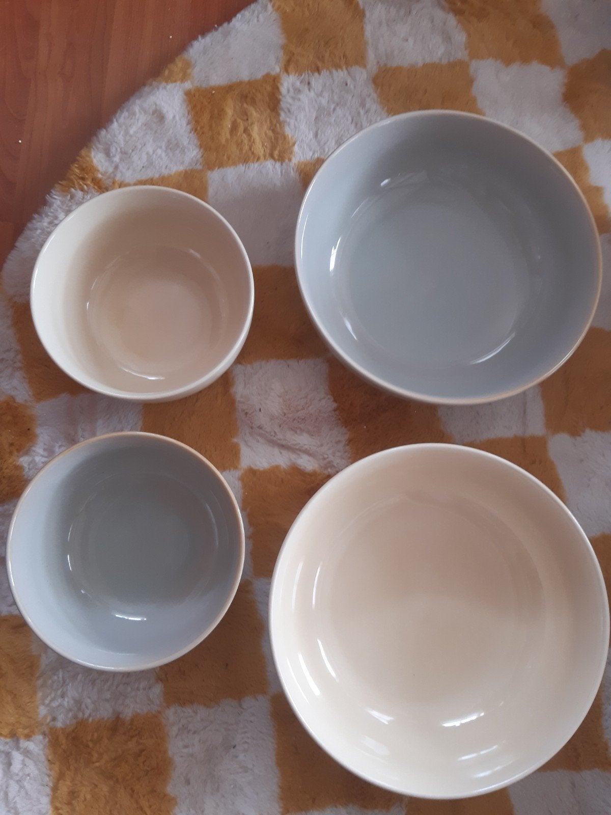 LINDA LOVES AH servies borden en  kommen, Ophalen, Albert Heijn, Bord(en), Modern