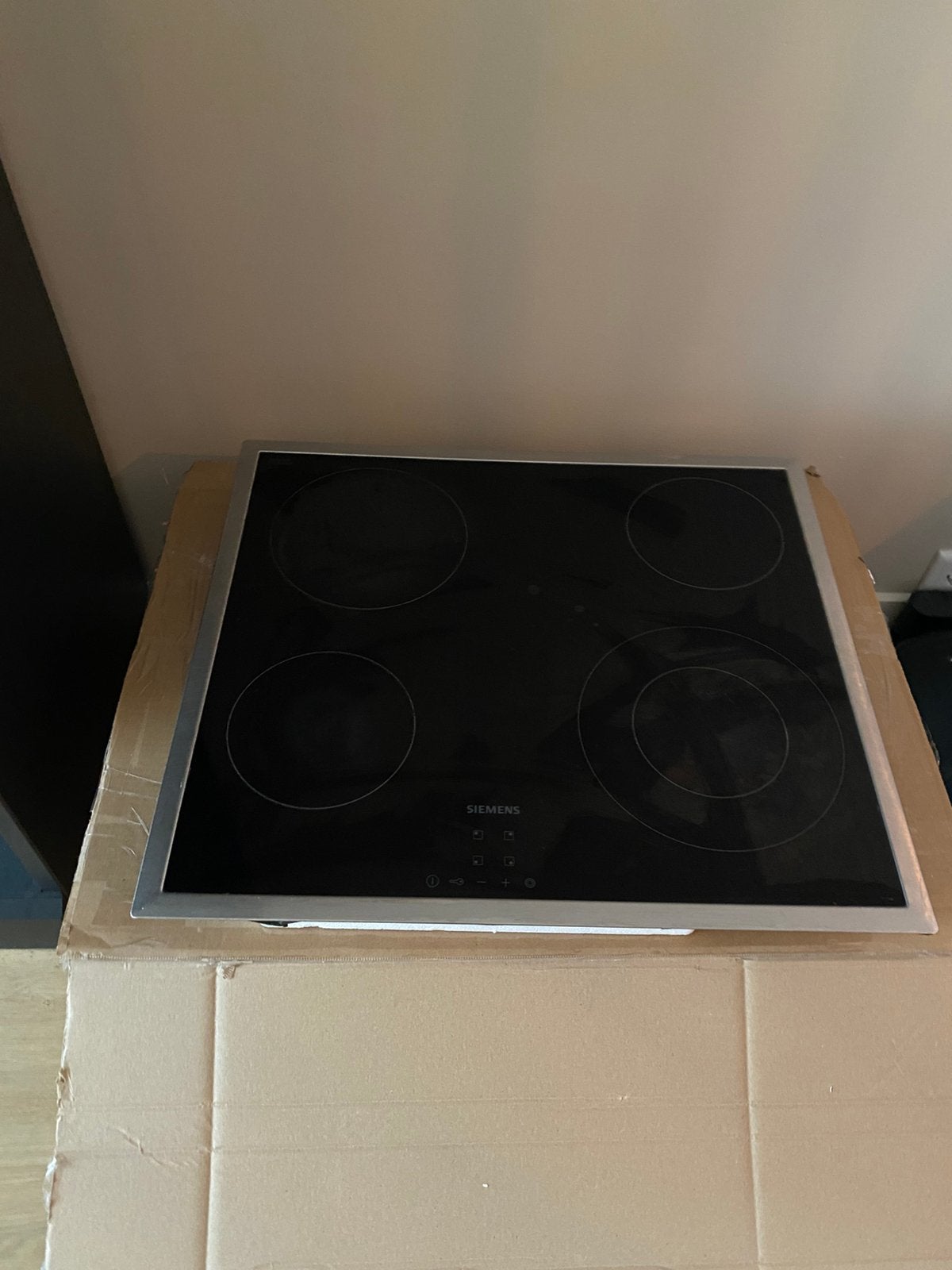 Siemens (keramische) kookplaat, Witgoed en Apparatuur, Kookplaten, Ophalen, Gebruikt, Keramisch, 4 kookzones
