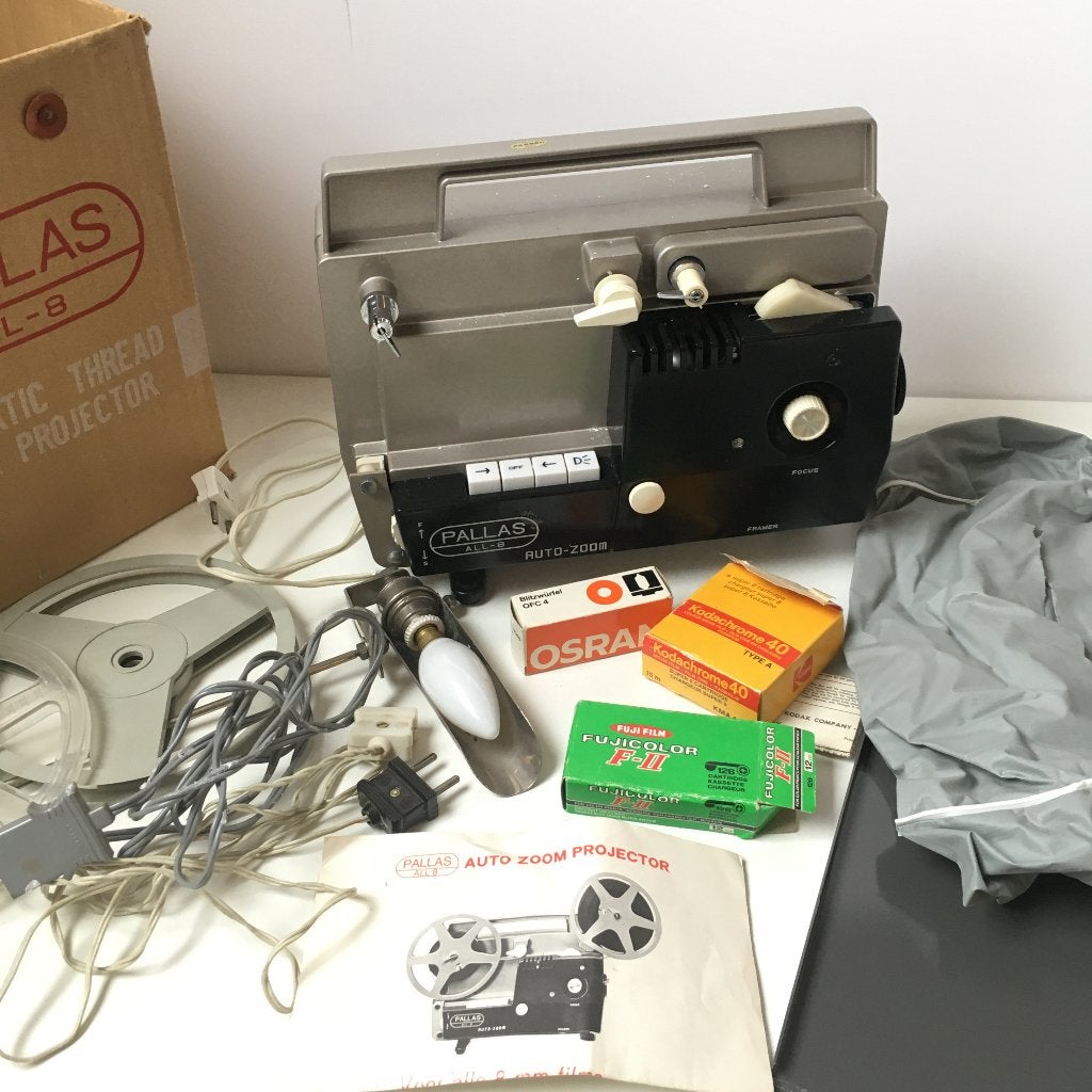 Pallas All-8 autozoom projector. 8mm Projector Filmprojector, Verzamelen, Fotografica en Filmapparatuur, Ophalen of Verzenden