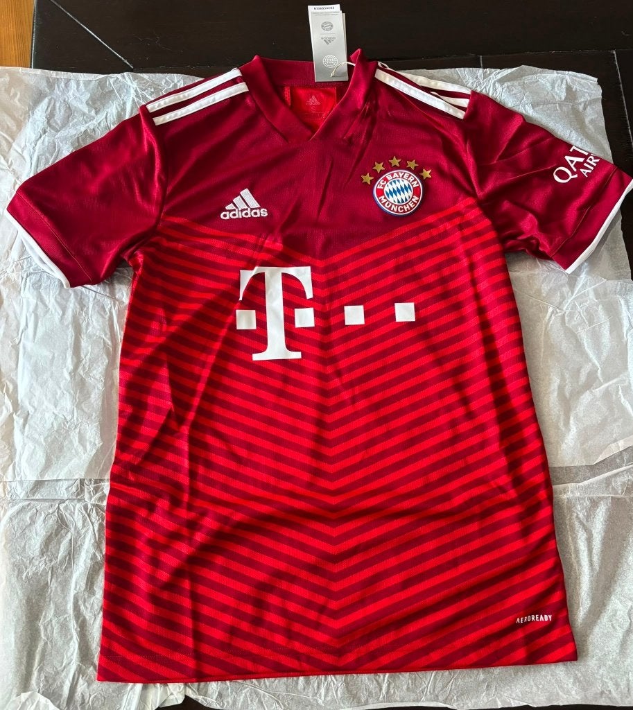Bayern Munich 2021-2022 home shirt football soccer jersey, Maat S, Ophalen of Verzenden, Nieuw, Shirt