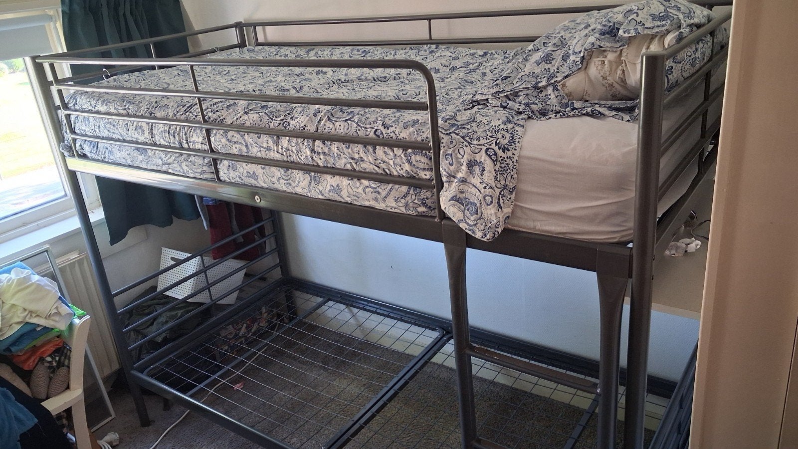 Stevig metalen stapelbed, Huis en Inrichting, Slaapkamer | Stapelbedden en Hoogslapers, Ophalen of Verzenden, Eenpersoons, 90 cm
