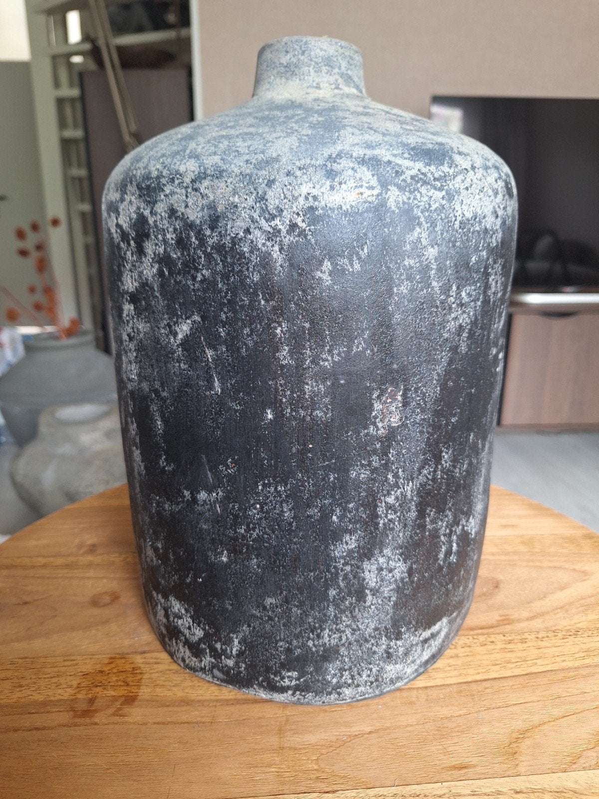 mooie stenen vaas, Huis en Inrichting, Woonaccessoires | Vazen, Ophalen, Zo goed als nieuw, Steen/keramiek, 33 cm