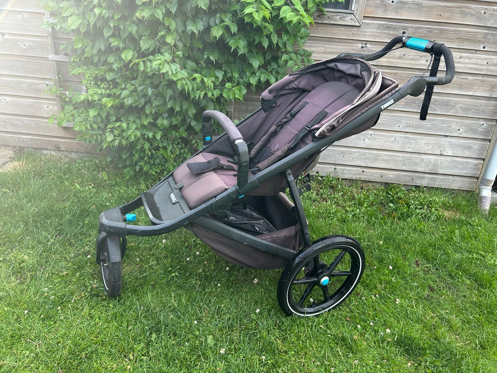Thule Urban Glide kinderwagen met regenhoes, Gebruikt, Luchtbanden, Ophalen, Kinderwagen