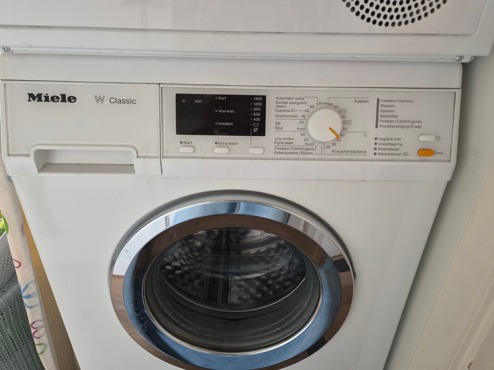 Miele wasmachine te koop, Witgoed en Apparatuur, Wasmachines, Ophalen, Gebruikt, 1200 tot 1600 toeren, Minder dan 85 cm