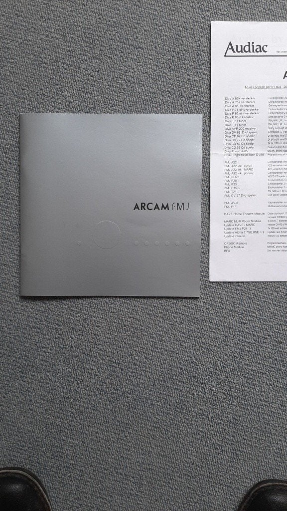 Vintage catalogus uit 2002 van de Arcam FMJ serie HiFi, Overige merken, Nieuw, Cd-speler, Losse componenten