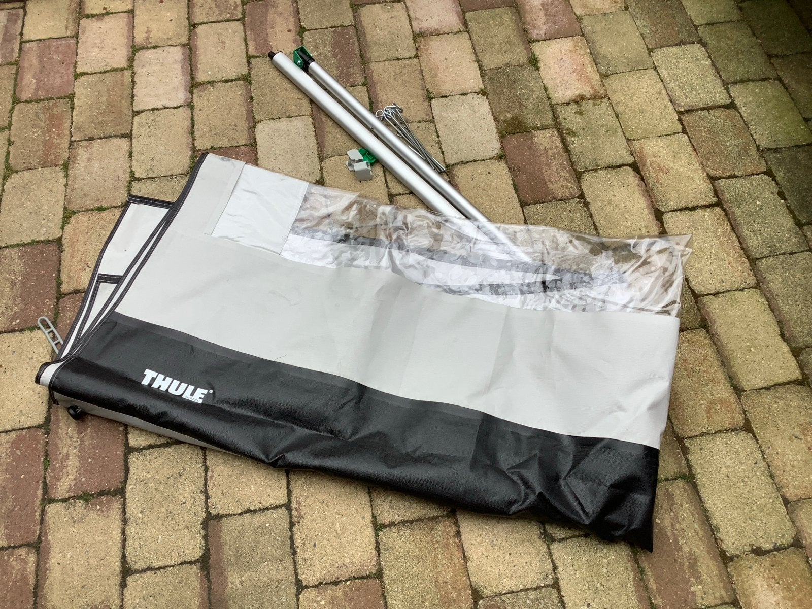 Thule Panorama zijwand PBS G2 250S, Ophalen, Zo goed als nieuw