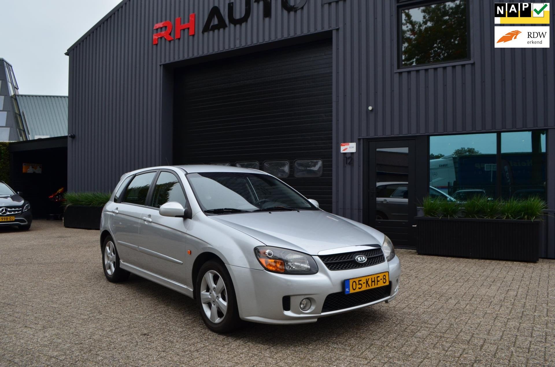 Kia SPECTRA 5 | AUTOMAAT | AIRCO | Trekhaak, Auto's, Bedrijf, 650 kg, Euro 4, 1320 kg