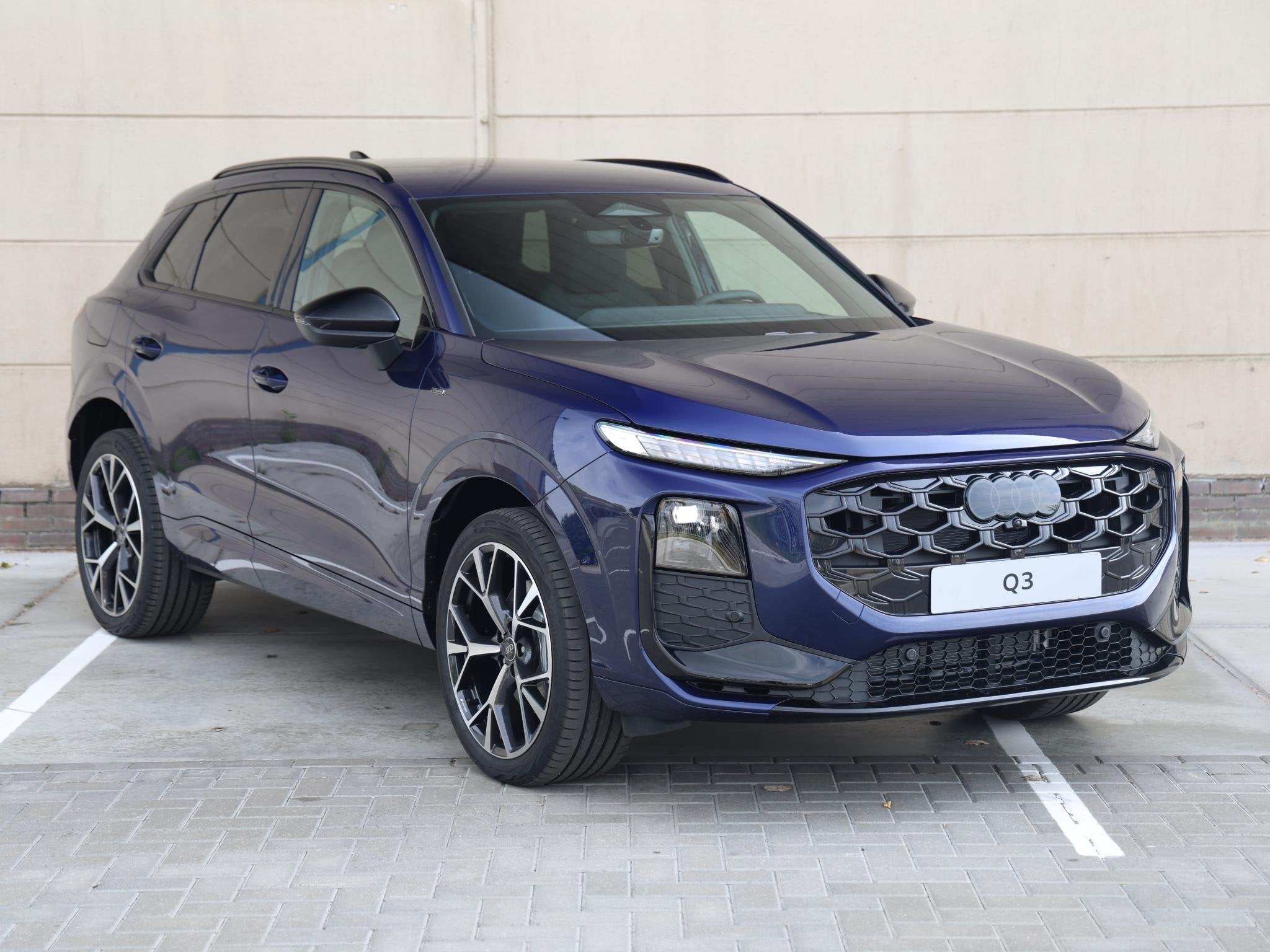 Audi Q3 S edition e-hybrid 272 PK SUV | Tech plus pakket | P, Auto's, Audi, 1800 kg, 1498 cc, 26 kWh, Plug-in hybride