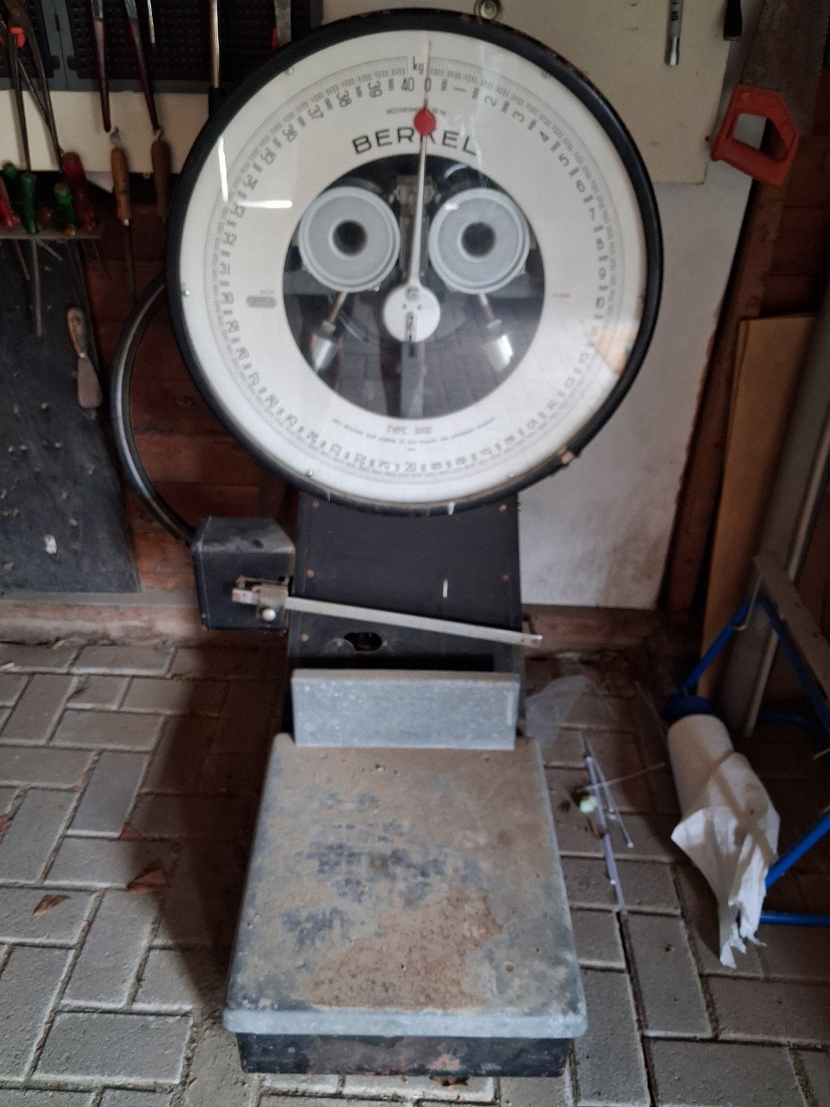Vloerweegschaal - Robuust en Decoratief, Ophalen, Gebruikt, Vloerweegschaal, 200 kg of meer