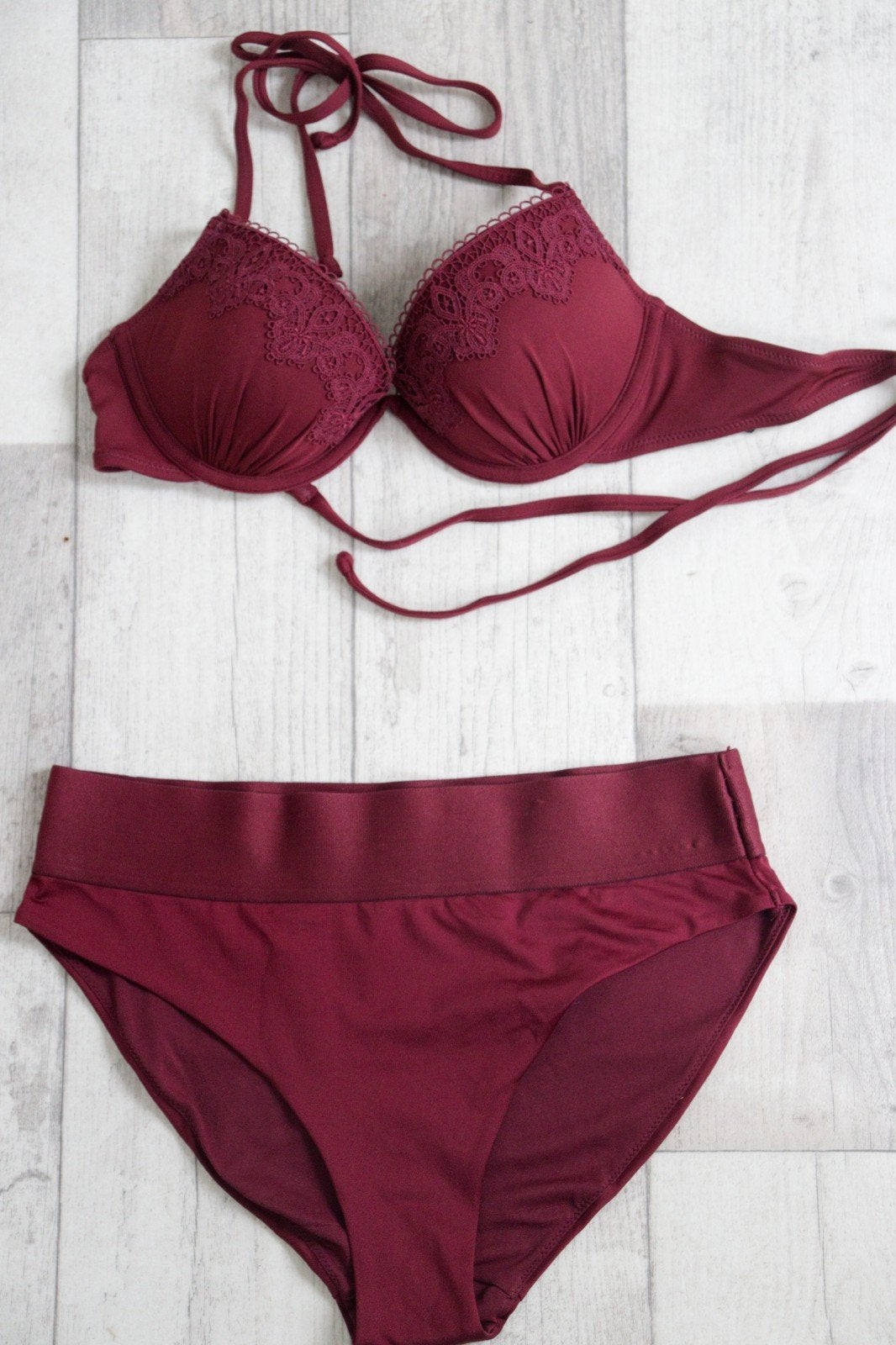 H&M Bikini set bordeauxrood, H&M, Ophalen of Verzenden, Zo goed als nieuw, Bikini