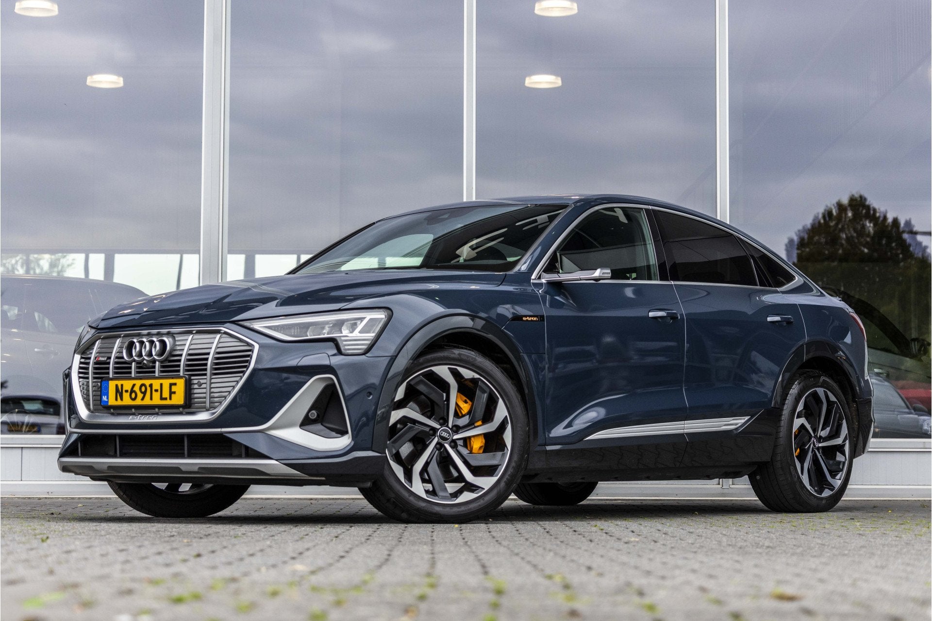 Audi e-tron Sportback 55 quattro S edition 95 kWh | B&O | Pa, Auto's, Zwart, 95 kWh, Leder, Vierwielaandrijving