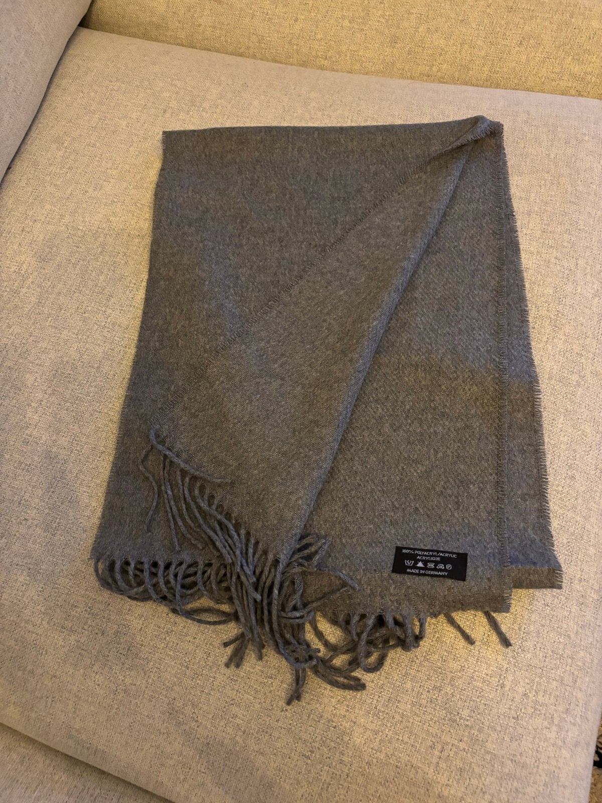 Partij goedkope sjaals per baal van 50 stuks, ., Nieuw, ., Sjaal