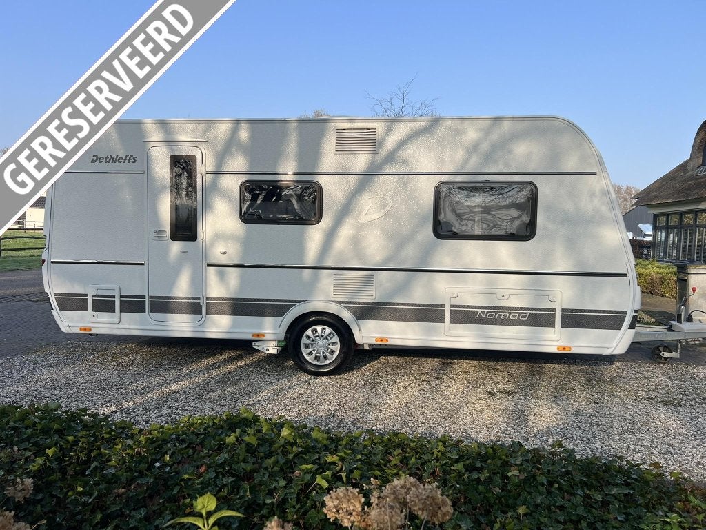 Dethleffs Nomad 490 EST *Mover*Airco*Voortent*, Caravans en Kamperen, Caravans, Bedrijf, Treinzit, Tot en met 3, Overige typen