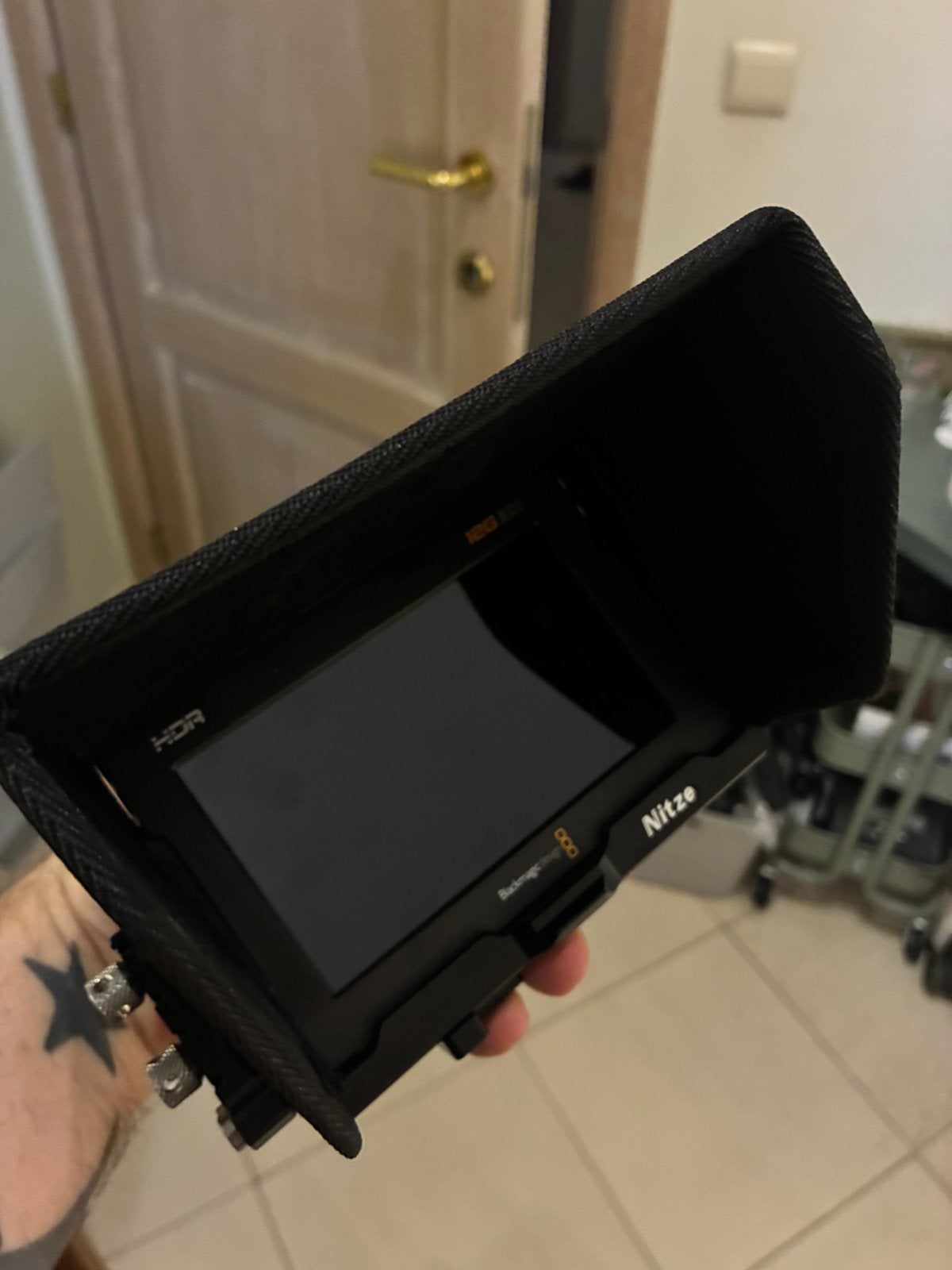 Blackmagic Video Assist 5” 12G HDR + Nitze Cage, Ophalen of Verzenden, Zo goed als nieuw, Video