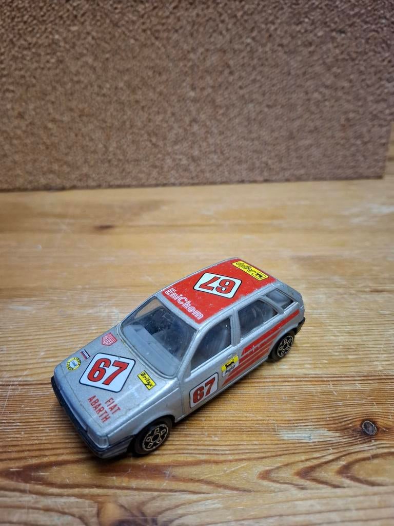 Burago Fiat Tipo, Hobby en Vrije tijd, Modelauto's | 1:43, Ophalen of Verzenden, Nieuw, Auto, Overige merken