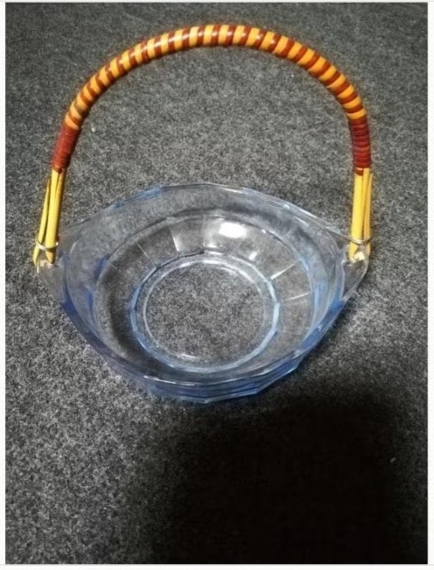 Blauw glazen schaaltje met bamboe handvat, Ophalen of Verzenden