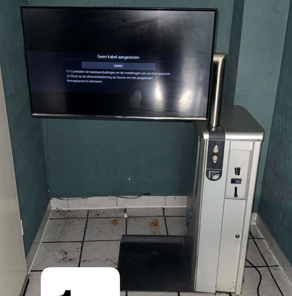 Televisie met muntsysteem, Ophalen, Zo goed als nieuw, 50 Hz, Overige merken