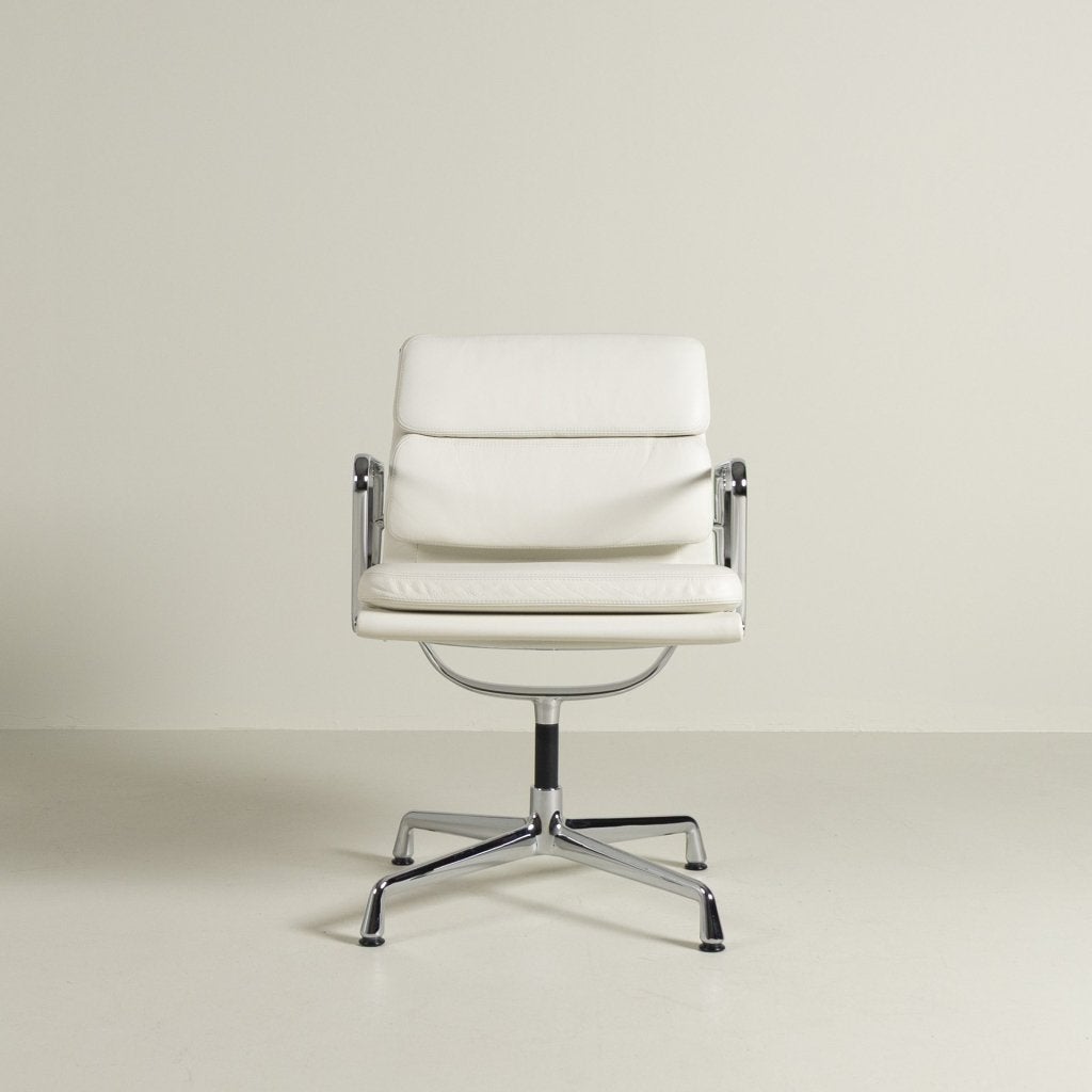 Vitra EA 208 Soft Pad Stoel Wit Leer - Chroom, Vitra, Zo goed als nieuw, Niet ingevuld, Niet ingevuld