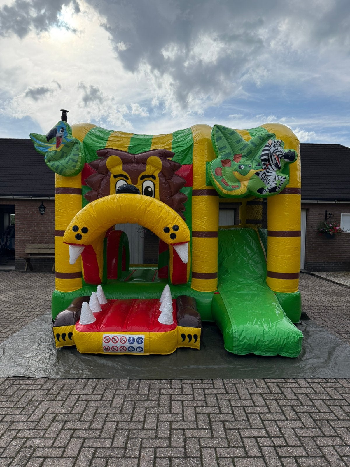 Springkussen multiplay jungle te huur, Ophalen, Zo goed als nieuw, Overige