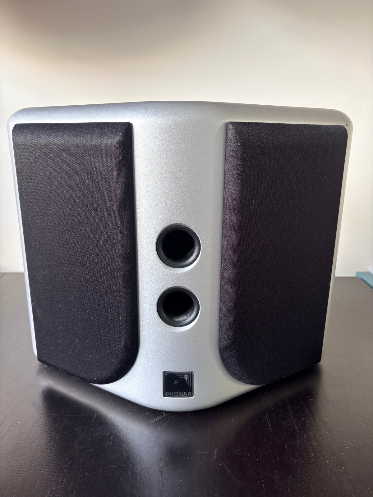 2 Phonar Bipol 2000 Surround Speakers - Zilver 140/190watt, Zo goed als nieuw, Surroundset, Geschikt voor surround/home cinema