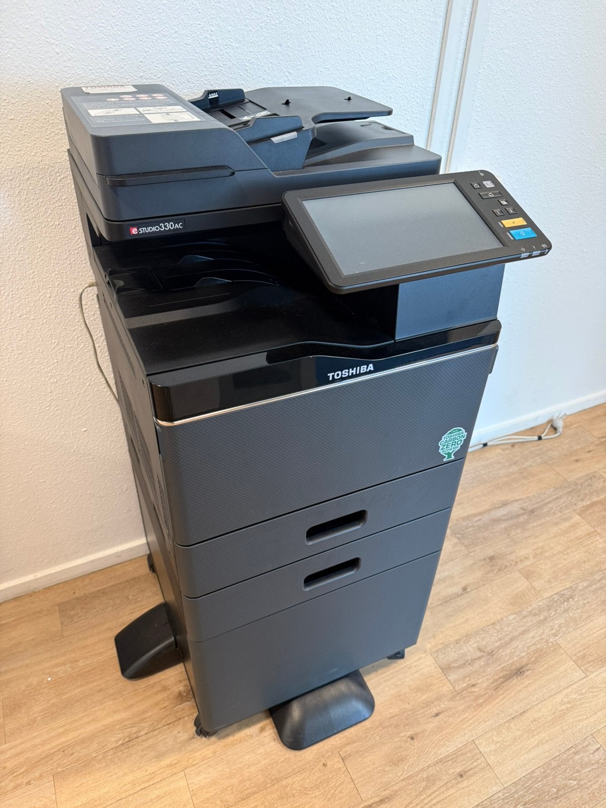 Toshiba e-STUDIO330AC A3 kleurenprinter / scanner / kopieer, All-in-one, Ingebouwde Wi-Fi, Zo goed als nieuw, Toshiba