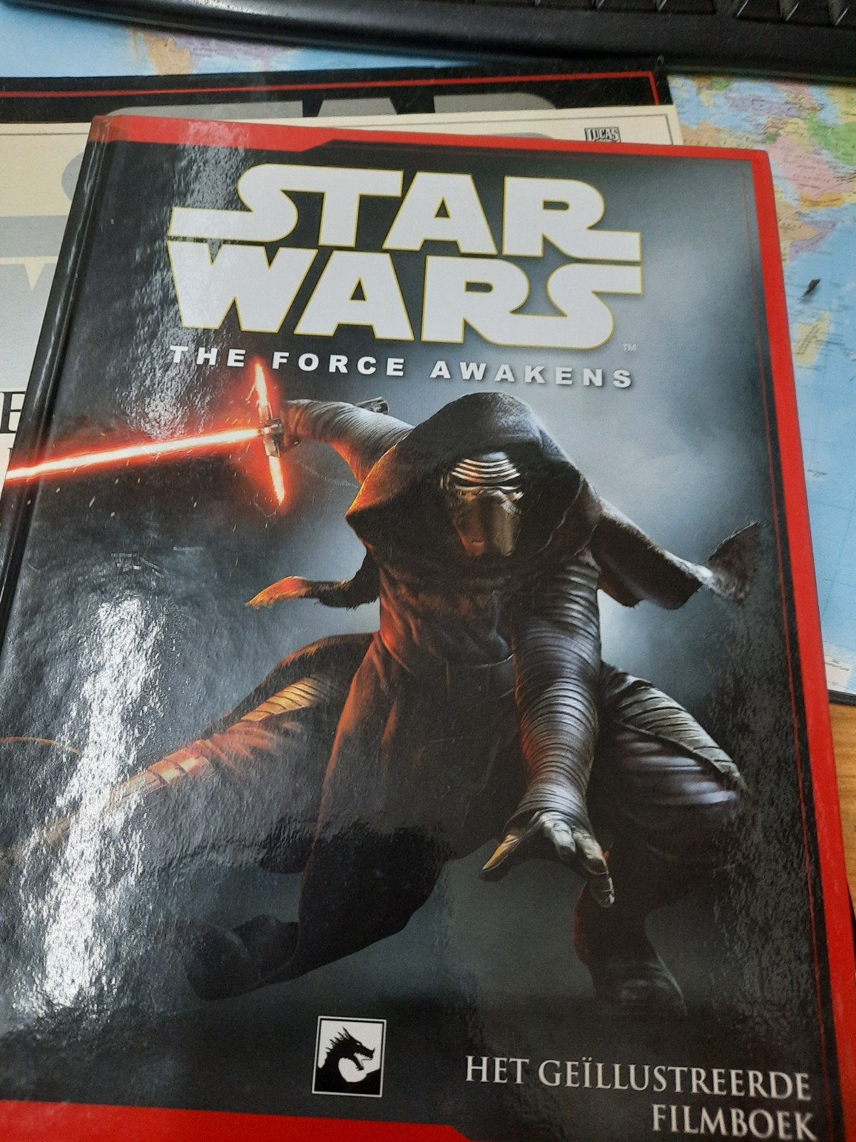 Star Wars: The Force Awakens - Het Geïllustreerde Filmboek, Disney Lucasfilm, Gebruikt, Onbekend, Ophalen of Verzenden