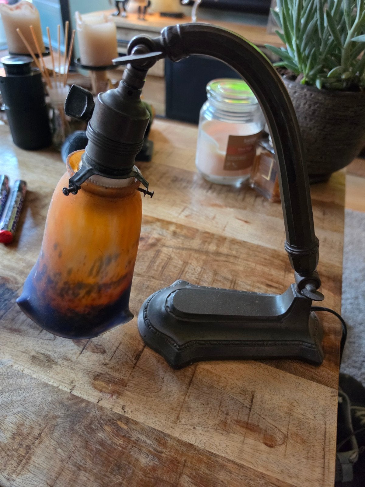 Frères Lunéville Notarislamp met gesigneerd glas, Ophalen of Verzenden