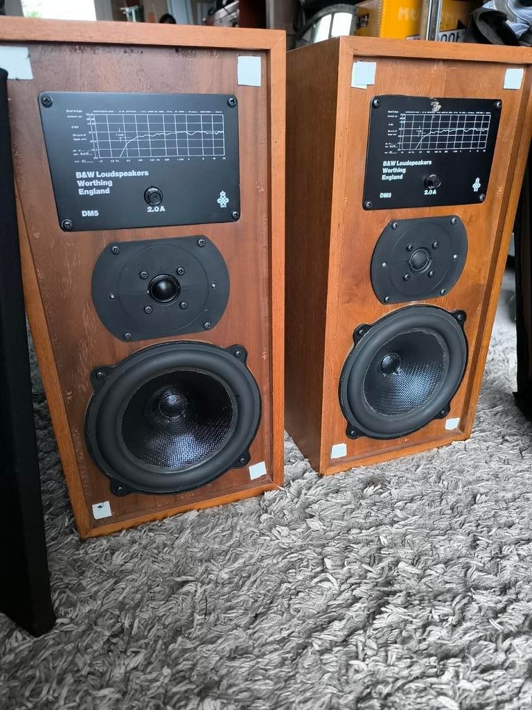 B&W luidsprekes uitEngland DM5 - Vintage speaker uit 1978, Audio, Tv en Foto, Luidsprekers, Gebruikt, Front, Rear of Stereo speakers