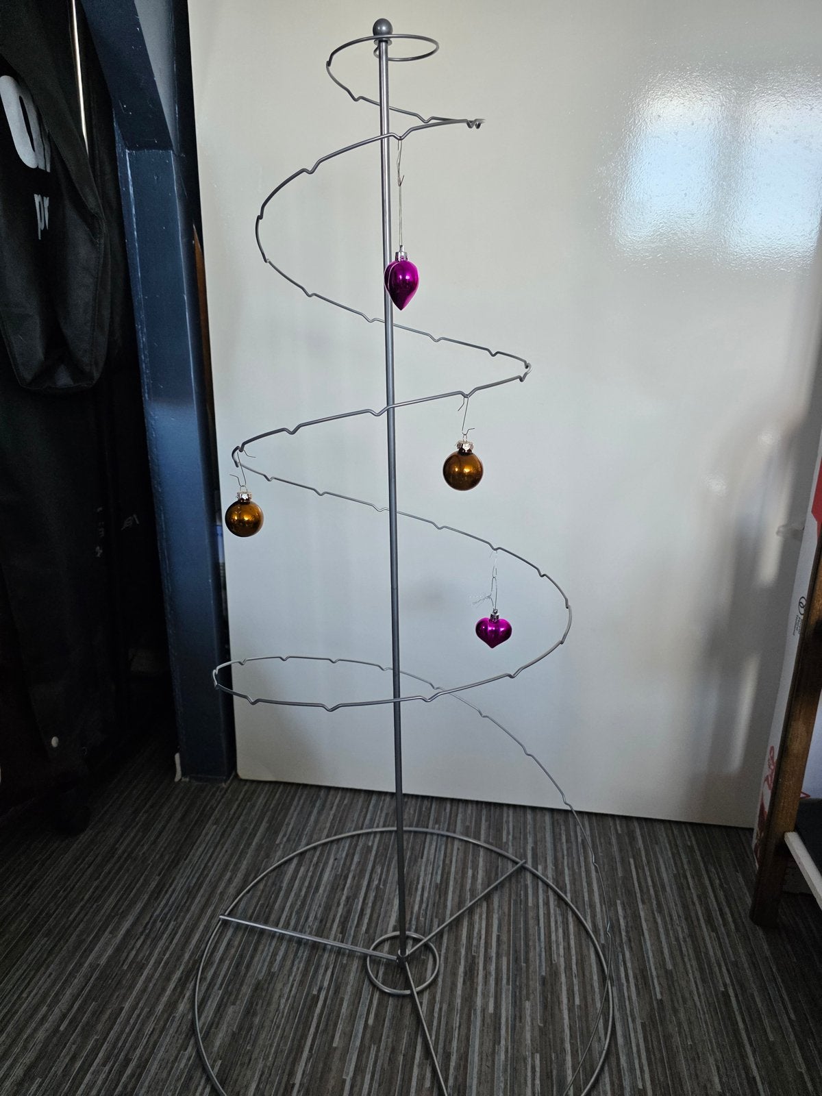 Spiraalvormige metalen kerstboom, Ophalen, Zo goed als nieuw
